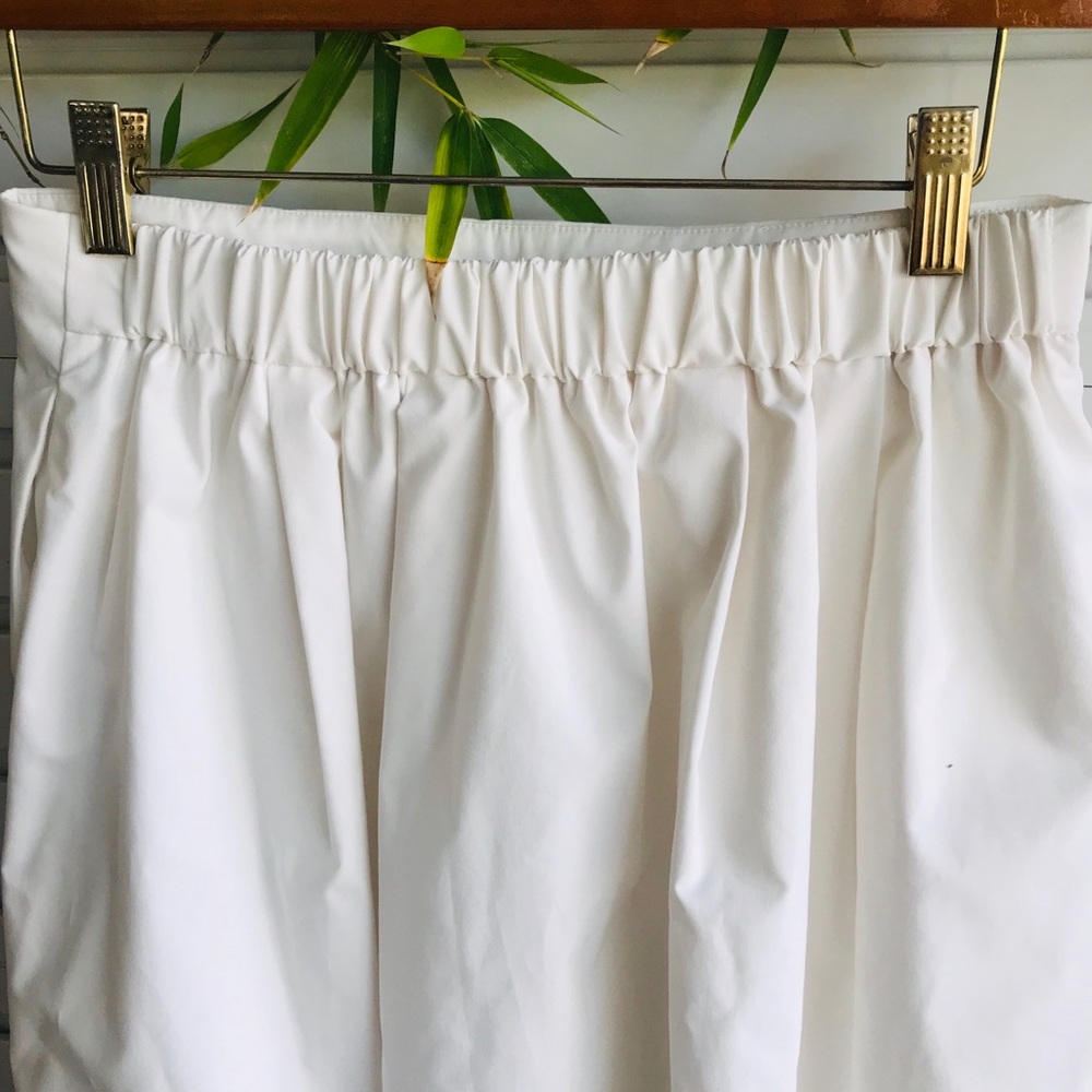 High Waisted Dry Stretch Tucked Skirt - Picture 5 of 8